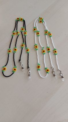 Sunflower Eyeglass Chain, Sunflower Sunglasses Necklace, Beaded Eyeglass Lanyard, Flower Eyeglass Chain, Glasses Accessories, Gift for Women - Etsy Sunflower Sunglasses, Sunglasses Necklace, Beaded Work, Glasses Chains, Eyeglass Chain, Crafts Jewelry, Glasses Chain, Necklace Beaded, Diy Crafts Jewelry