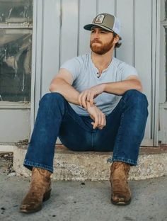 Ultimate Style Guide: 20 Chic Men's Jeans and Cowboy Boots Combinations for 2024 Modern Western Mens Outfits, Men’s Southern Style, Urban Cowboy Style Men, Men’s Western Style, Urban Cowboy Aesthetic, Country Boy Style, Modern Cowboy Style Men, Cowboy Style For Men, Country Outfits For Men