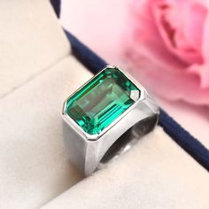 Ring For Man, Green Gemstone Ring, Rings Jewelry Fashion, May Birthstone, Emerald Engagement, Ring Pictures, Engagement Rings For Men, Emerald Stone, Emerald Engagement Ring