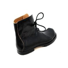 Sin Vegetable-tanned Leather Shoes With Flat Heel, Casual Fitted Leather Shoes With Rubber Sole, Fitted Casual Leather Shoes With Rubber Sole, Fitted Leather Shoes With Low Heel, Cydwoq Shoes, Chukka Boots, Black And Brown, Vintage Ladies, Color Variations