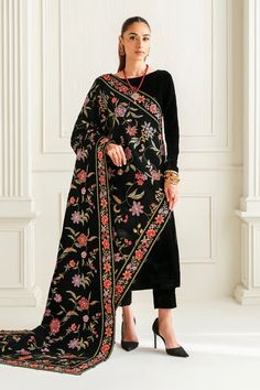 Baroque Embroidered Stitched 1 Piece VELVET SHAWL VS-50 Luxury Festive Tale | Latest Pakistani Salwar Kameez Design Punjabi Suit Designer Wear. Plain Dress With Heavy Dupatta, Dress With Heavy Dupatta, Plain Suit With Heavy Dupatta, Suit With Heavy Dupatta, Salwar Kameez Design, Pakistani Salwar Kameez Designs, Velvet Shawls, Kameez Design, Shawl Outfit