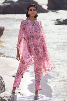 Candy pink georgette kaftan with embellished neckline and sleeve hems. Comes with matching pant and an inner bustier. - Aza Fashions Ridhima Bhasin, Scallop Border, Saree Designs Party Wear, Organza Dupatta, Candy Pink, Fashion App, Kurta Set, Modern Bride, Pink Candy