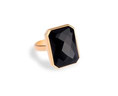 RINGLY | Smart Jewelry and Accessories Cool Tech Gifts, Black Onyx Jewelry, Smart Ring, Smart Jewelry, Onyx Jewelry, Wearable Tech, Black Onyx Ring, Bling Rings, Tech Gifts