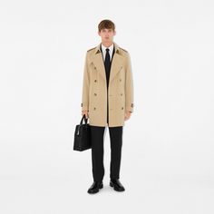 Short Kensington Heritage Trench Coat in Honey - Men, Cotton Gabardine | Burberry® Official Classic Cotton Outerwear With Double-breasted Button Fastening, Classic Cotton Outerwear With Double-breasted Button, Classic Double-breasted Cotton Outerwear, Classic Gabardine Pea Coat For Spring, Classic Spring Pea Coat In Gabardine, Designer Gabardine Double-breasted Outerwear, Tailored Gabardine Outerwear, Classic Gabardine Raincoat For Spring, Classic Long Gabardine Coat