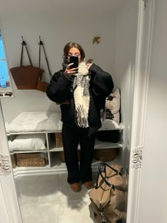 Stockholm Outfits, Stockholm Aesthetic, Ootd Winter, Happy December, Daily Outfit Inspiration, Cold Outfits, School Fits