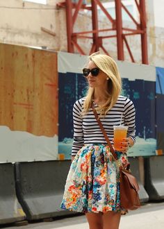 stripes <3! Preppy Spring, Mode Tips, Blazer Outfit, Preppy Look, Floral Stripe, Mode Vintage, Fashion Mode, Looks Style, Mixing Prints