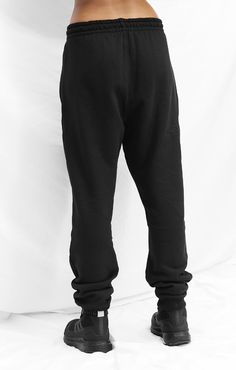 An elevated, unisex track pant made from A.T.G Sweat™ - our premium, heavy weight, 100% cotton French Terry. Featuring a limited edition embroidered logo, pair this essential with its matching crew/hoodie or layer with Sculpt™ & Vegan Puff™. 100% cotton Premium, heavy weight french terry Tonal limited edition logo embroidered on back of right leg A.T.G logo embossed metal tipped drawstring Soft inner elastic waistband for a secure yet relaxed fit Pockets in-built to side seam with colour matched Limited Edition Logo, Embossed Metal, G Logo, Track Pant, Minimalist Wardrobe, Logo Embroidered, Heavy Weight, Track Pants, French Terry