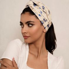 Our Beige embroidered cotton head wrap includes flexible aluminum wire at the ends, making it incredibly easy and quick to wear. This design allows you to create a variety of shapes and knots effortlessly. Checkout our other listings by visiting our store https://www.etsy.com/de-en/shop/Luvertta   Product Details * Handmade Cotton Head Wrap * Comfort-Flexi Fit * Approx. 102 cm long and 15 cm in width * Hand embroidered * Cotton dust bag included * Hand wash in lukewarm water and air dry. You can Turban Wrap, Cotton Turban, Womens Headband, Headband Flower, Turbans, Head Wrap, Head Covering, Headbands For Women, Hair Accessories Headbands