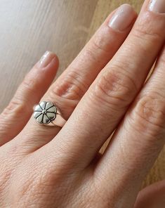 A unique , vintage inspired chunky Clover Signet Ring in Solid Sterling Silver. Perfect to wear it alone or stack it with other rings . A Symbol of Good Luck and Good Vibes !  * The ring has been cast in recycled Sterling Silver with the lost wax technique . * The applied patina and shiny finish accentuates the details of the ring. * The clover is  10mm wide. * Choose your ring size during checkout. * The Ring is made to order. Please allow me up to one week to have it ready for you .    It will come beautifully gift wrapped for you or your loved ones.   Thank you so much for stopping by ! Handmade Classic Stackable Rings, Vintage Handmade Signet Ring For Promise, Handmade Vintage Signet Ring For Promise, Classic Handmade Stackable Promise Rings, Vintage Handmade Signet Promise Ring, Vintage 925 Silver Open Flower Ring, Nickel Free Vintage Stackable Rings, Vintage Adjustable Signet Ring For Everyday, Adjustable Vintage Signet Ring For Everyday