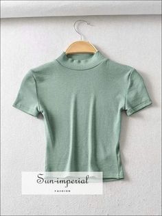 Sun-Imperial Material:COTTON Material:Spandex Sleeve Length(cm):Short Sleeve Style:REGULAR Fabric Type:JERSEY Pattern Type:Solid sun-imperialJK2004102 Clothing Length:Short Decoration:NONE Style:Casual Age:Ages 16-28 Years Old Collar:Turtleneck Size Table S : Shoulder 32cm(12.6") Bust 68-84cm(26.8"-33.1") Sleeve 12cm(4.7") Length 40cm(15.7") M : Shoulder 33cm(13") Bust 72-88cm(28.3"-34.6") Sleeve 13cm(5.1") Length 41cm(16.1") The size be measured by ourselves, error 1-3cm Sizing advice : Most it Green Fitted Crew Neck Top, Fitted Green Trendy T-shirt, Green Stretch Trendy Tops, Fitted Green Crew Neck Top, Green Short Sleeve Casual Top, Green Stretch Casual Shirt, Casual Green Stretch Shirt, Casual Stretch Green Shirt, Fitted Green Summer Tops