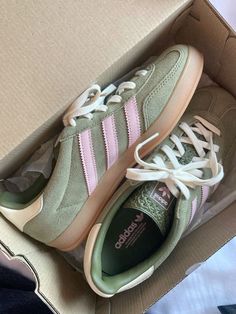 Green Adidas, Crazy Ideas, Adidas Pink, Pink And Green, Adidas, Green, Pink