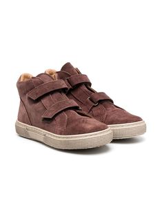 Brown leather/suede/rubber touch-strap hi top sneakers from PèPè featuring branded insole, front touch-strap fastening, round toe and flat sole. | Pépé Touch-Strap Hi Top Sneakers Hi Top Sneakers, Denim Jacket Short, Sneakers Brown, Versace Kids, Denim Jacket With Dress, Baby Boy Accessories, Gucci Kids, Burberry Kids, Dolce And Gabbana Kids