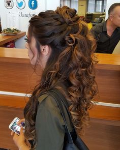 Curly Bridal Hair, Hair Up Styles, Fancy Hairstyles, Bridal Hair And Makeup, Formal Hairstyles, Wedding Hair And Makeup, Aesthetic Hair, العناية بالشعر