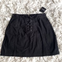 Forever 21 Black Denim Mini Skirt Light Weight Fabric New With Tags Lace Up Ties In The Front Zips In The Back Length: 16 Inches 100% Cotton Black Chiffon Skirt, Button Down Mini Skirt, Black Denim Mini Skirt, Vinyl Mini Skirt, Black Jean Skirt, Button Front Mini Skirt, White Lace Skirt, Burgundy Skirt, Forever 21 Skirt