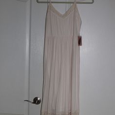 Never Worn Light Peach Maxi Dress. Made With Cotton And Lace. Adjustable Spaghetti Straps. Forever 21 Sleeveless Spring Maxi Dress, Forever 21 Summer Dress With Spaghetti Straps, Forever 21 Sundress Maxi Dress For Spring, Forever 21 Sleeveless Maxi Dress For Beach, Forever 21 Sleeveless Sundress Maxi Dress, Forever 21 Sleeveless Maxi Dress For Vacation, Forever 21 Sleeveless Maxi Dress For Brunch, Forever 21 Flowy Summer Maxi Dress, Forever 21 Spring Dress With Spaghetti Straps