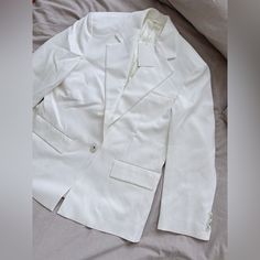 Brand New W/ Tags Fits Oversized Purchased From Cos Website Modshot Is From Ig Influencer All Sales Are Final. Elegant Oversized Cream Blazer, Elegant Oversized Blazer, Elegant White Oversized Blazer, Elegant Oversized White Outerwear, Elegant White Oversized Outerwear, Oversized White Chic Blazer, White Oversized Chic Blazer, Chic Oversized White Blazer, White Oversized Blazer