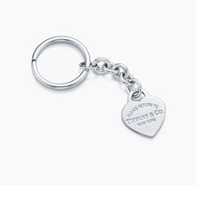 Used But Still Good Condition! Super Cute Authentic Tiffany Key Ring, Tiffany Gifts, Tiffany Key, Return To Tiffany, International Jewelry, Heart Tag, Tiffany Jewelry, Tiffany And Co, Engraved Items