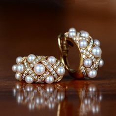 A beautiful pair of Chanel Earrings, featuring pearls and diamonds. Company: Signed Chanel Material: 18K Yellow Gold Vintage Chanel Earrings, Estate Diamond Jewelry, Large Pearl Earrings, Bezel Set Earrings, Pearl And Diamond Earrings, Diamond Jewelry Designs, Chanel Earrings, Aquamarine Jewelry, Chanel Jewelry