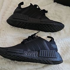 Selling Brand New Nmds R1 J. All Black! Perfect For Any Outfit. Size Is A 5.5 Junior. Nmds Do Run Bigger. Adidas Nmds, Shoes Adidas, Adidas Black, Black Adidas, Adidas Shoes, Adidas Women, All Black, New Color, Athletic Shoes