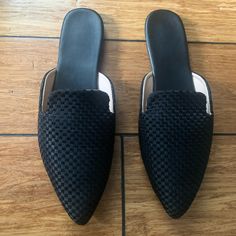 Brand New. Never Worn. Womens Black Flats, Flat Color, Black Flats, Womens Sizes, Women Shoes, Brand New, Women Shopping, Black, Color