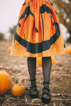 Halloween Skirt, Hallowen Costume, Halloween Queen, Halloween 2, Theme Halloween, Pumpkin Print, Halloween Fashion, Autumn Aesthetic, Halloween Town