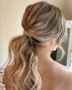 ✔ Women Tattoo Traditional Black #womensday #WomensRunningCommunity #womenwhohike Mid Pony Updo, Formal Ponytail, Prom Ponytail Hairstyles, Messy Ponytail Hairstyles, Bridemaids Hairstyles, Low Ponytail Hairstyles, Pony Hairstyles, Formal Hairstyles For Long Hair, Wavy Ponytail