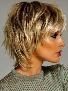 Short Shag Haircuts, Short Shag Hairstyles, Fishtail Braid, Short Layered, Shag Hairstyles, Inverted Bob, Short Layered Haircuts, Hair Styles 2017, Penteado Cabelo Curto