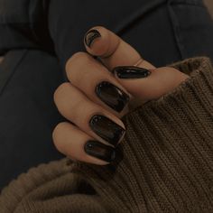 24 Short Nail Ideas for Fall, From Animal Print to Moody Crescents Dark Nails Ideas, Short Dark Nails, Dark Manicure, Short Nail Manicure, Green Polish