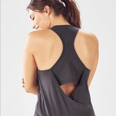 New W/ Tags! Fabletics Kayla Tank Size: Xxs (Fits More Like A Xs/S) Color: Pewter Casual Activewear With Built-in Bra For Loungewear, Sleeveless Moisture-wicking Activewear For Loungewear, Casual Activewear With Built-in Bra For Pilates, Moisture-wicking Sleeveless Activewear, Moisture-wicking Athleisure Tank Top For Loungewear, Athleisure Moisture-wicking Tank Top For Loungewear, Versatile Sleeveless Activewear For Loungewear, Functional Summer Loungewear Activewear, Casual Racerback Activewear With Light Support