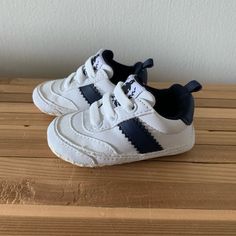 Perfect Condition! Never Worn! Infant Baby Gap, Navy And White Sneaker, Size 2 (3-6 Months) Casual Non-slip Sneakers For Play, Cute Non-slip Sneakers For Playtime, White Non-slip Sneakers For Daycare, White Sneakers With Round Toe For Playtime, Gap Shoes, Month Colors, Baby Walker, Baby Gap, White Sneaker