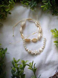 These beachy Anklets are perfect for any occasion! Adjustable to fit any size! Perfect for gifting to family and friends! Cheap Shell Strand Bracelets, Pooka Shells, Anklet Stack, Beachy Anklets, Faire Outfit, Siren Costume, Cowrie Shell Jewelry, Beachy Bracelets, Seashell Bracelet