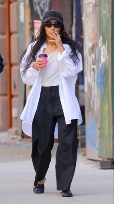 Zoe Kravitz Style, Zoe Isabella Kravitz, Stile Kendall Jenner, Zoe Kravitz, Jane Birkin, Celebrity Street Style, Mode Inspo, Inspiration Mode, Looks Style