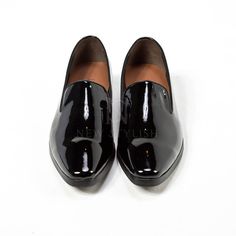 Sharp Glossy Black Shoes 454