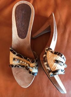 Y2K vintage clogs Italian vintage sandals BURRESI size 37 EU good vintage condition Vintage Mules, Vintage Clogs, Vintage Sandals, Clogs And Mules, Summer Sandals, Clogs Shoes, Y2k 90s, Vintage Italian, Sandals Summer