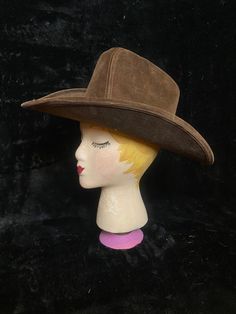 Lovely Stetson cowboy hat with woven band around the crown. Material feels like a short velour fabric. Great second hand condition Labeled as a size 6 3/4 - 6 7/8Measures about 21.5 inches in circumference Western Fedora With Short Brim For Western-themed Events, Brown Curved Brim Top Hat For Ranch, Brown Top Hat With Curved Brim For Rodeo, Western Style Brown Top Hat With Curved Brim, Brown Wide Brim Top Hat For Ranch, Brown Top Hat With Curved Brim For Western-themed Events, Brown Curved Brim Top Hat For Western-themed Events, Vintage Fitted Felt Hat For Ranch, Western Brimmed Riding Hat