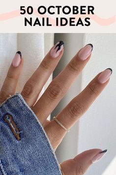 Structured Gel Manicure Halloween, Simple Halloween Design Nails, October Nail Designs Almond Shape, Uv Gel Nails Designs Fall, Chic October Nails, Understated Halloween Nails, Tasteful Halloween Nails, Short Dip Nails Halloween, Short October Nails 2023