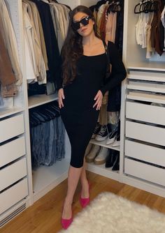 Our Black Square Neck Ribbed Bodycon Dress is the perfect transition piece. The ribbed material makes the dress feel thick and high quality while staying soft and comfortable. Model is wearing a size small Model https://www.instagram.com/tayloronze/ Ribbed Bodycon Midi Dress, Park Square, Midi Sweater Dress, Ribbed Bodycon Dress, Bodycon Midi Dress, Sweater Dress Midi, Bodycon Midi, Black Square, Midi Dress Bodycon