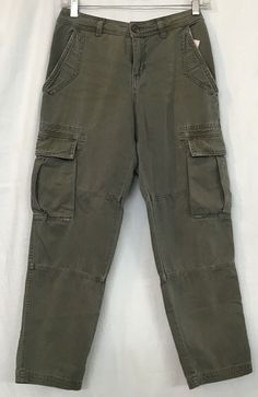 Joie Fabien Cargo Crop Pant Khaki Green Leg Pockets Cotton Nwt Size 0. Rise 10” hips 38”Condition is New with tags. Shipped with USPS Priority Mail. Green Army Pants, Green Cargo Pants, Green Cargo, Cargo Pants Men, Khaki Green, Cropped Pants, Cargo Shorts, Priority Mail, Cargo Pants