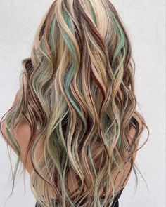 Κούρεμα Bob, Creative Hair Color, Dyed Hair Inspiration, Blue Highlights, Fishtail Braid, Hair Stylies