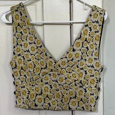 This Adorable Daisy-Printed V-Neck Sleeveless Top From Maeve For Anthropologie Is Nwt And Comes With Replacement Button. It's A Size Small. From Armpit, It Measures 14.5 Inches. From Top To Bottom, It Measures 15.5 Inches. I Happily Consider Offers And Ship Quickly! Yellow Cropped Tank Top For Spring, Cropped Yellow Tank Top For Spring, Yellow V-neck Vest For Spring, Yellow Sleeveless Crop Top For Summer, Chic Yellow V-neck Crop Top, Yellow V-neck Vest Top, Yellow V-neck Vest For Summer, Yellow Sleeveless Crop Top, Fitted V-neck Tank Top With Floral Print