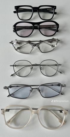 Cute Glasses Frames, Cool Sunglasses, Glasses Online, Glasses Fashion, New York Fashion Week