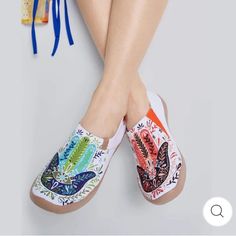 Uin Toledo Palm Flower Slip On Canvas Shoes. Women’s Size 10. Lightweight Breathable Canvas Keeps Feet Cool And Comfortable. Asymmetrical Color Patterns On Shoes. Hamsa Hand Wearable Art. New With Tags. Hamsa Yoga Eye Tc Casual White Low-top Flats, Spring Sneakers With Soft Sole And Closed Toe, Multicolor Slip-on Sneakers With Closed Toe, Summer Sneakers With Soft Sole, Multicolor Slip-on Closed Toe Sneakers, Summer Low-top Flats With Cushioned Footbed, Comfortable Multicolor Flat Sneakers, Summer Cushioned Low-top Flats, Comfortable Sneakers With Soft Sole For Spring