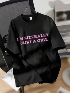 Funny Black Tops With Slogan, Funny Black Slogan Top, Trendy Long Sleeve Tops With Funny Text, Trendy Black Top With Funny Print, Pink Grunge Style Top With Letter Print, Cute Oversized Slogan Tops, Oversized Cute Tops With Text Print, Trendy Black Tops With Lettering, Trendy Black Top With Lettering