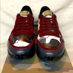 Brand New Luxury Leather Outdoor Sneakers, S Valentino, Valentino Garavani Sneakers, Valentino Sneakers, Valentino Garavani Shoes, Valentino Men, Streetwear Sneakers, Valentino Rockstud, Valentino Shoes