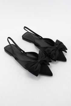 Satin with gorgeous and feminine bow, pointed toe, and sling back style.