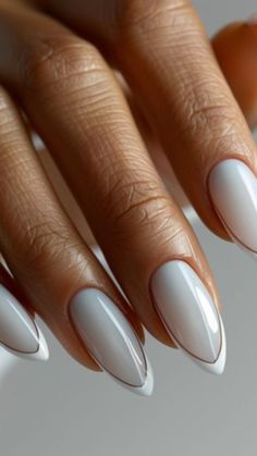 Of White Nails, White French Tip Nails, Chrome Nails Designs, Elegant Nail Art, Nude Nail Designs, White French Tip, Polygel Nails, Tip Nails, White French