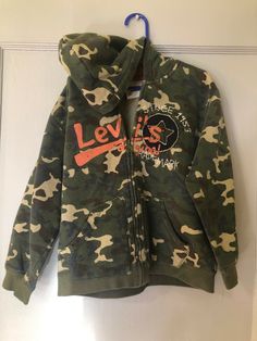 Used Levi's Jeans Kid's Camo Hoodie Sweatshirt Zipper Multi-color Size 7 Casual Camouflage Hooded Jacket, Casual Camouflage Cotton Hooded Jacket, Bf Material, Camo Hoodie, Sweatshirt Zipper, Jeans Kids, Boys Clothes, Boy Clothes, Levi's Jeans