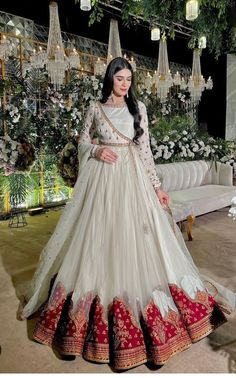 Frock Suit, Simple Suit, Desi Wedding Dresses, Latest Bridal Dresses, Pakistani Wedding Outfits, Desi Outfits, Pakistani Fancy Dresses