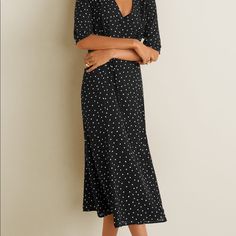 Mango Black/White Polka Dot Dress Tea-Length New With Tags Great For Dressing Up And Down Mango Wrap, Polka Dot Dress Black, Mango Dresses, Basic White Tee, Mango Dress, Polka Dot Maxi Dresses, White Polka Dot Dress, Tea Length Dresses, All Over