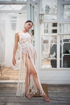 Dresses For Festivals, Macrame Dresses, Tulum Style, Beach Wedding Bride, Outfit Hippie, Wedding Dress Photoshoot, Macrame Clothes, Rave Dress, Clothes Beach